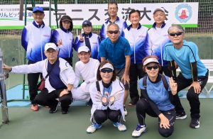 福島県の選手と（茨城県代表は前２列）